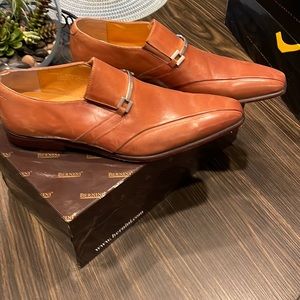Mens dress shoes